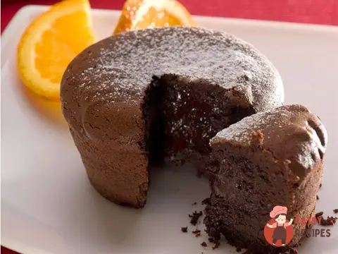 Шоколадний торт із рідким центром