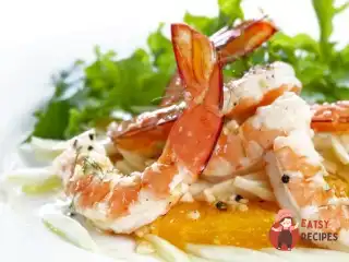 Салат з креветок та мандаринів