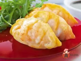 Японські пельмені гедза (Геза) з м'ясним фаршем