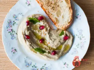 Хумус баклажанний