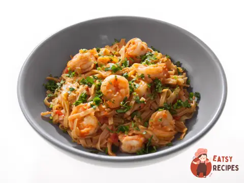 Паелья з пшеничного локшини з морепродуктами