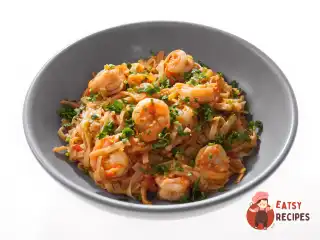 Паелья з пшеничного локшини з морепродуктами
