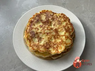 Крок 10: Картопляно-сирні лепешки