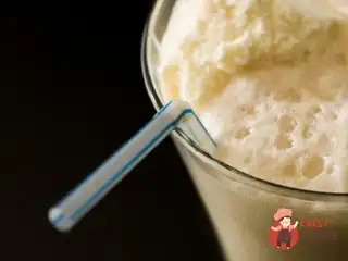 Ванільне морозиво з лимонадом