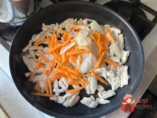 Крок 7: Фунчоза з куркою