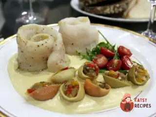 Рибні рулети з соусом сабайон із солодкої кукурудзи та фаршировані міні-конкільйони