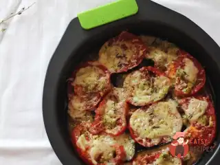 Запіканка з баклажанів та сулугуні