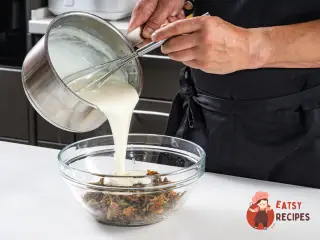 Крок 10: Жульєн з лисичками