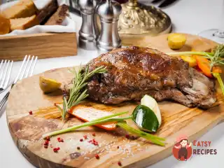 Баранина лопатка з сезонними овочами