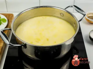 Крок 10: Французький сирний суп із куркою