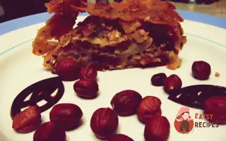 Яблучний Штрудель З Горіхами, Родзинками Та Корицею