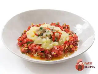 Язички тріски у ніжному соусі