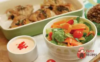 Хрумка Курка З Прянощами Та Салатом