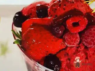 Просте морозиво з ягід