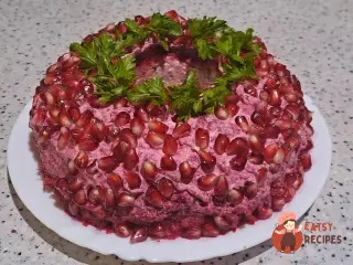 Крок 13: «‎Гранатовий браслет» з курячими стегнами та яйцем