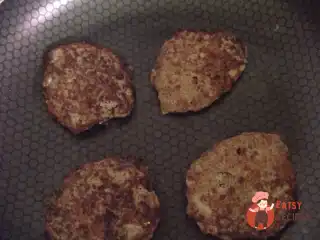 Дієтичні яловичі печінкові оладки