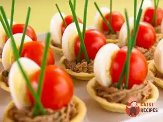 Тарталетки з печінковим мусом