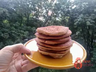 Бананові панкейки на молоці