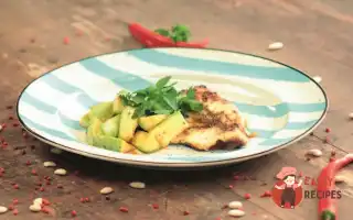 Карасі В Сметані З Малосольними Кабачками