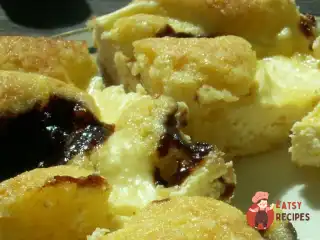 Сирний пиріг з джемом