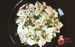 Фарфалле З Куркою Та Грибами У Вершковому Соусі