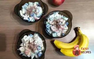 Фруктовий Салат З Морозивом Пломбір