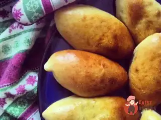 Пиріжки домашні з м'ясом та капустою