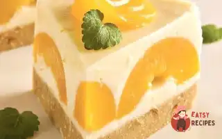 Ніжний Пиріг З Йогуртом Та Персиками.