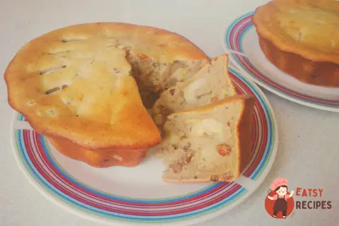 Пряний банановий хліб із родзинками