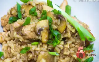 Смажений Рис З Куркою Та Грибами