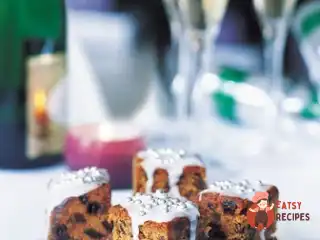 Креольський Різдвяний пиріг з фруктами та віскі