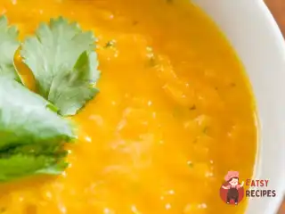 Швидкий морквяний суп-пюре з коріандром
