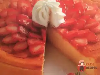 Сирний чізкейк з полуницею та лимоном