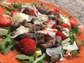 Теплий салат «Страчетті»