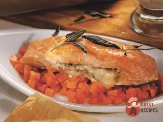 Лосось із сирною начинкою