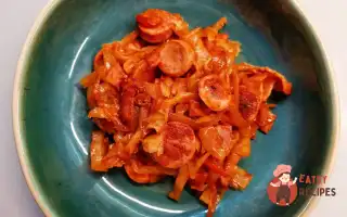 Солянка з сосисками