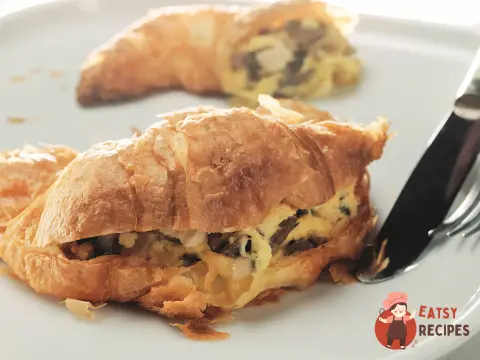 Круасани з омлетом а-ля Аньєс Сорель