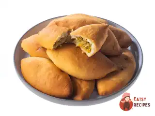 Пісні пиріжки з капустою