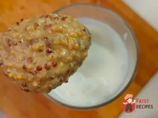 Крок 12: Куряче філе, тушковане в гірчично-грибному соусі