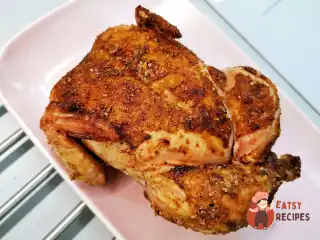 Курча корнішон, запечений на солі
