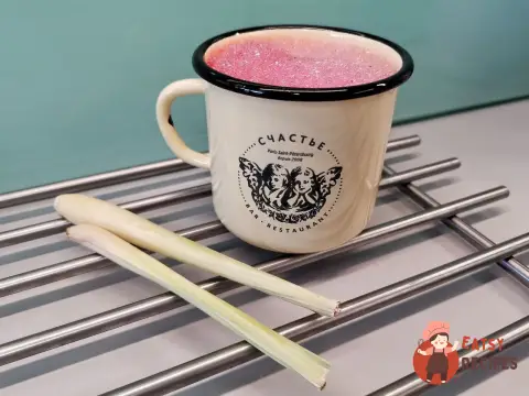 Ягідний морс із лимонною травою