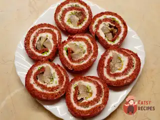 Буряковий рулет з оселедцем