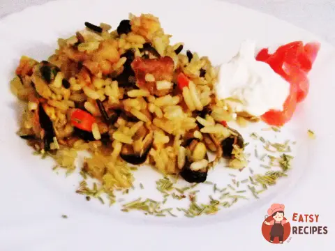 Плов з диким рисом та морськими гадами