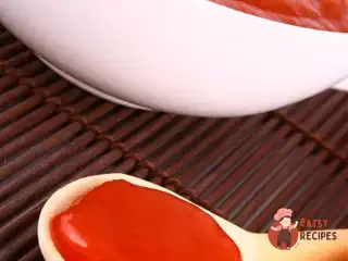 Консервований томатний соус
