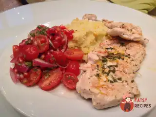 Лимонні відбивні з індички з картопляно-кукурудзяним пюре