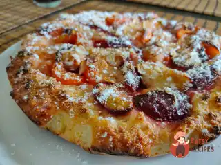 Творожний пиріг з абрикосами та сливами