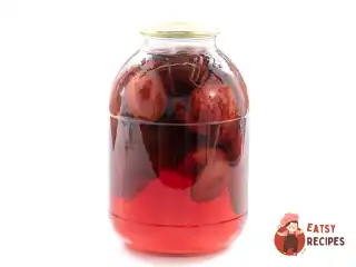 Компот із слив з ромом