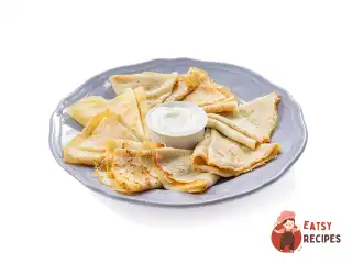 Млинці на кефірі з дірочками