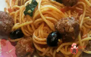 Спагетті В Томатному Соусі З М'яСними Кульками