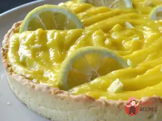 Торт лимонний з мусом